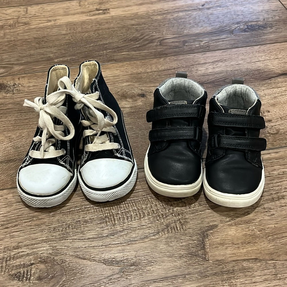2 Pairs Toddler Boy Shoed | Size 7